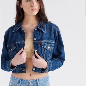 Levi’s cropped denim jean jacket